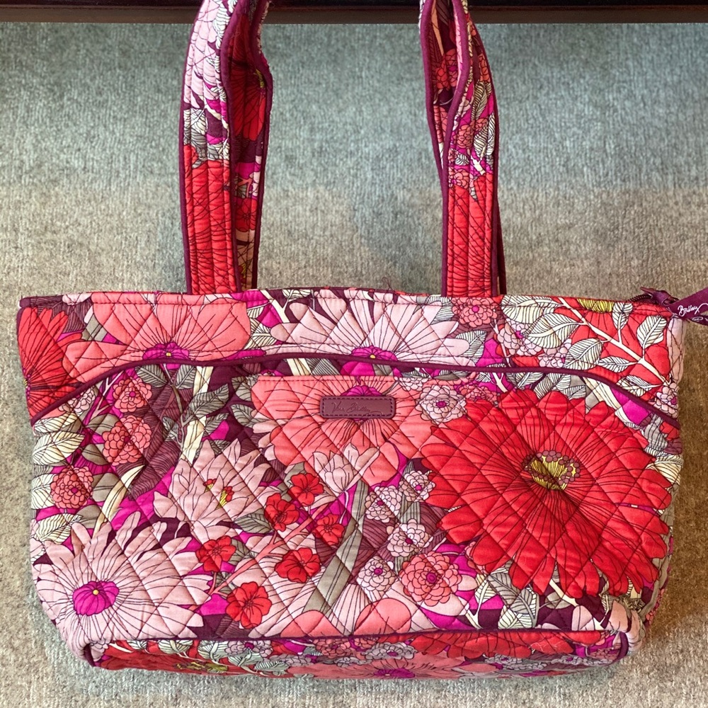 BRAND NEW Vera Bradley Handbag